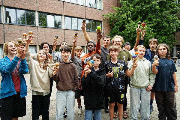 The First Official Kendama Workshop in a Belgian School